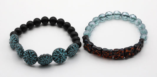 Black&Blue helmirannekorut