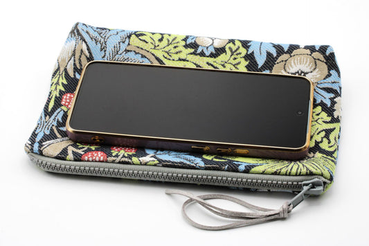 Pussukka GobelinGarden