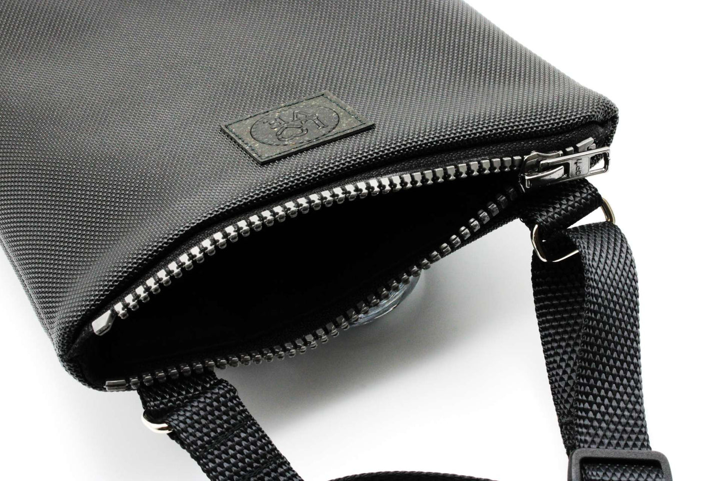 Kännykkälaukku Black