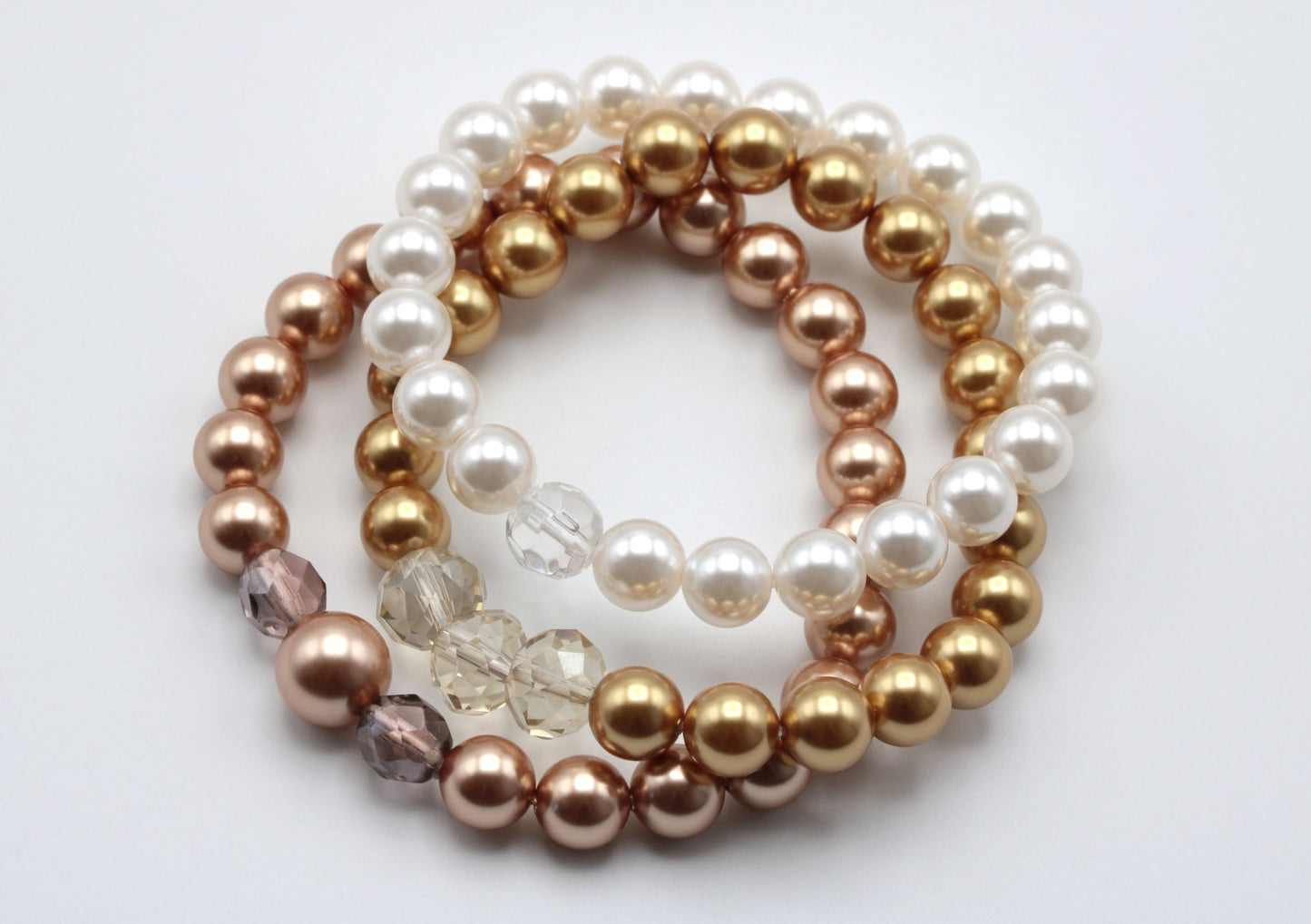 CrystalPearls helmirannekorut