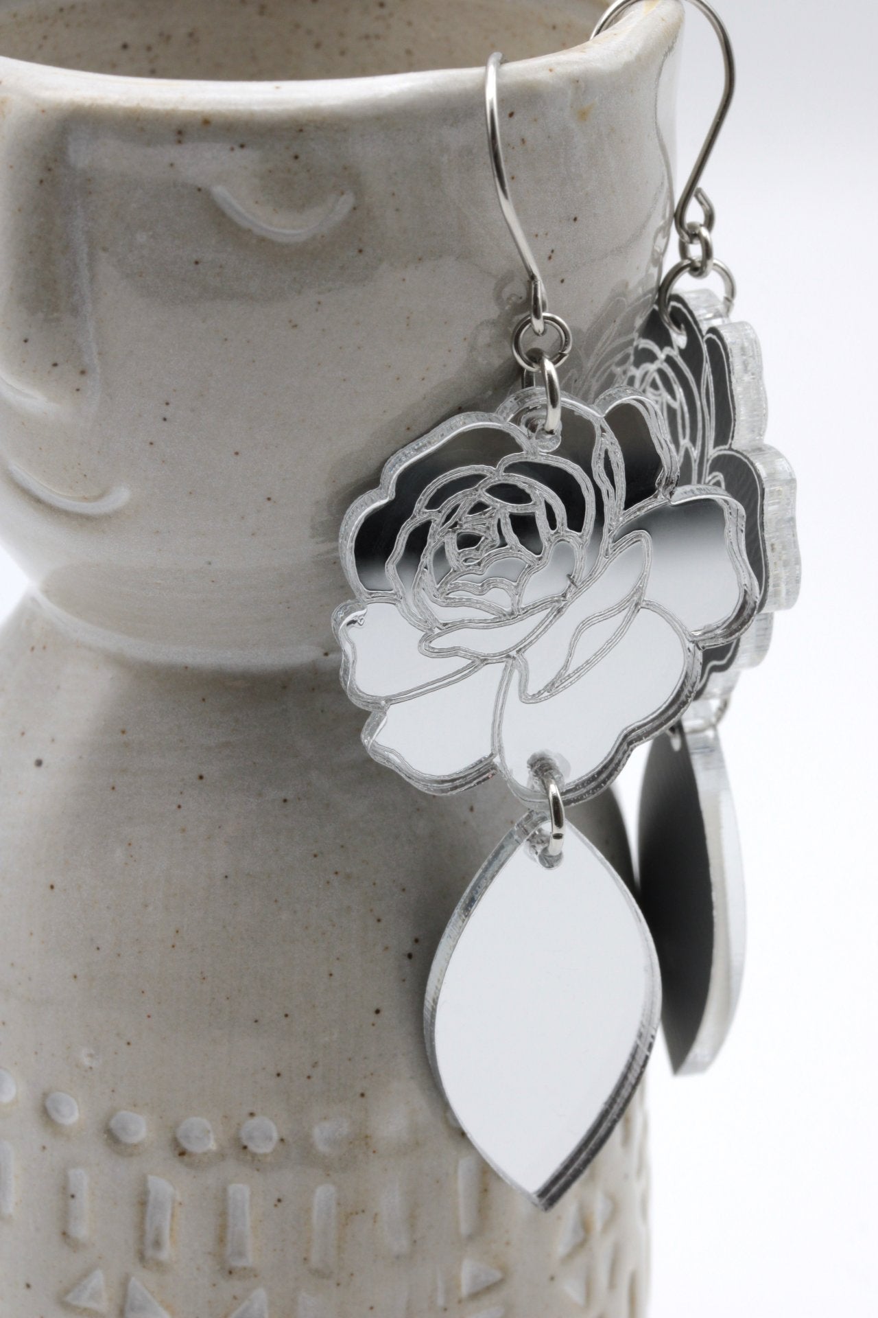 SilverRoses peiliakryyli korvakorut