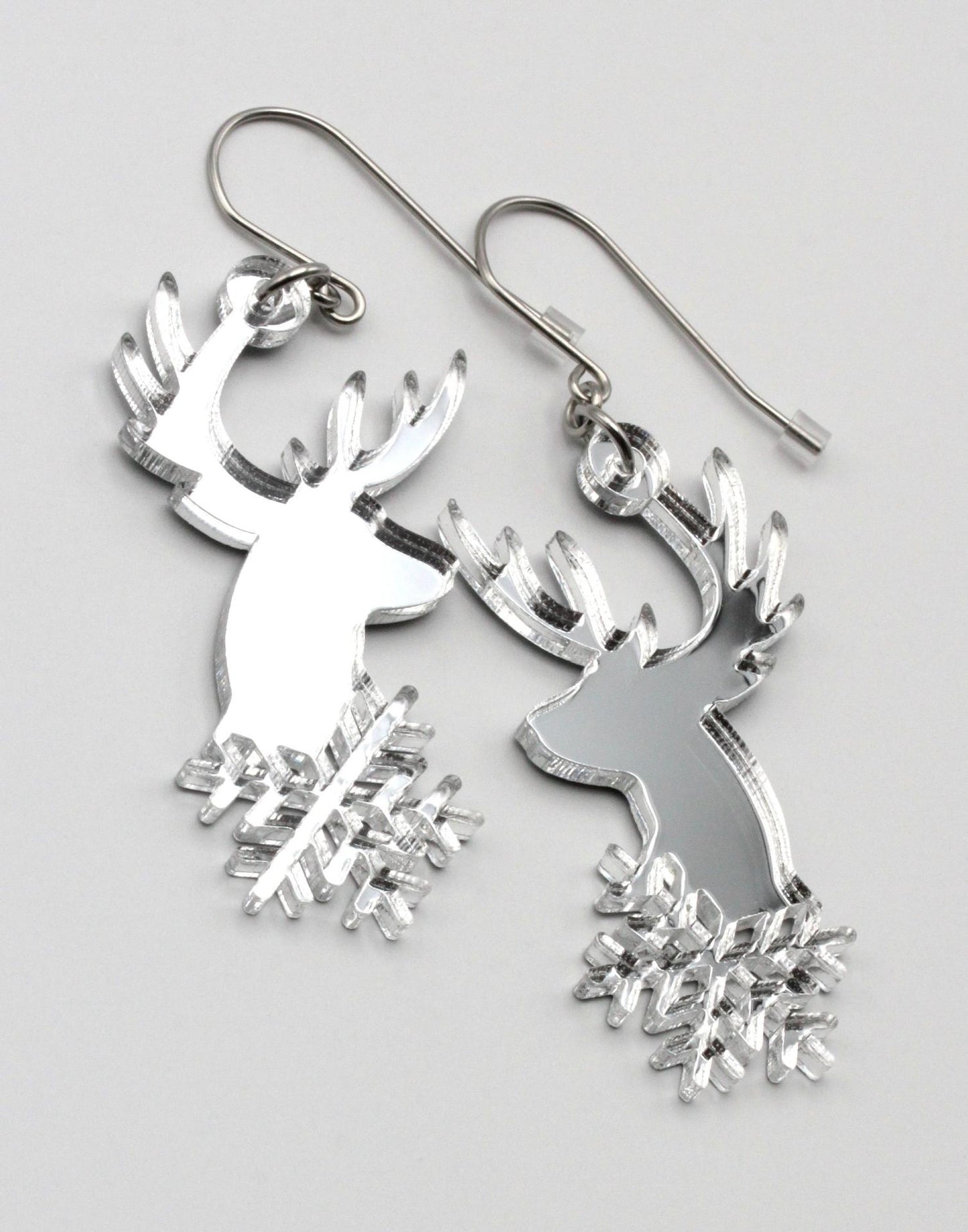 WinterDeer peiliakryyli korvakorut