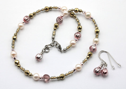 RosyPearls helmikorusetti
